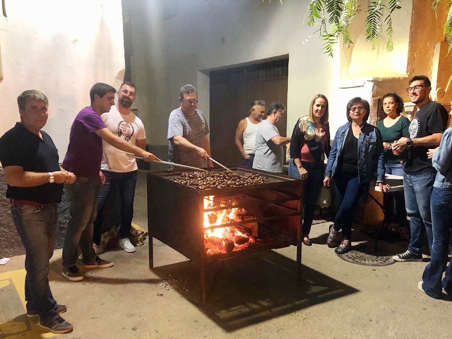 Gualchos celebrará de nuevo su tradicional Castañada de Los Santos